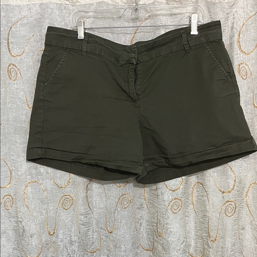 Per Se Olive Green Women's Shorts